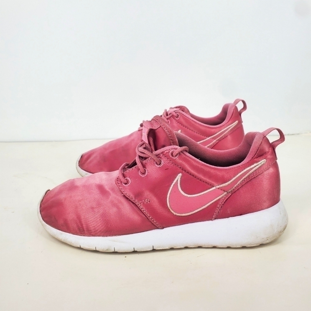 Nike Shoes 4 Youth Roshe Run One ‘Element Pink' 599729-618 Sneakers